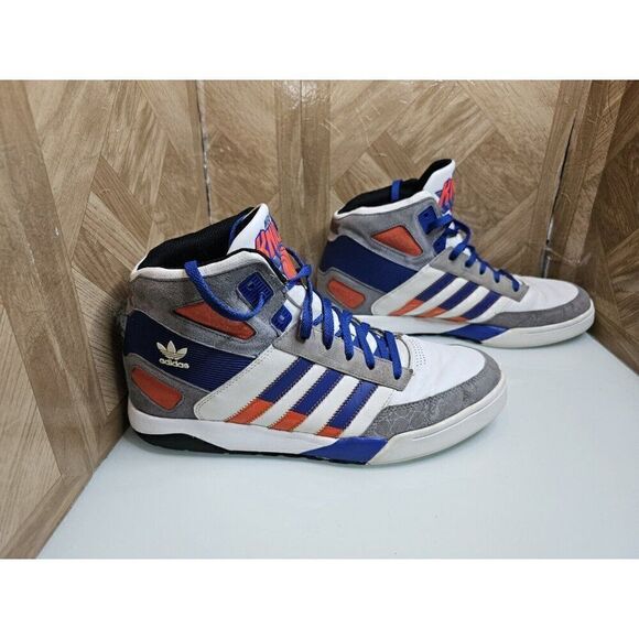 Adidas Men's New York  Knicks Fashion Basketball  Shoes White Size 12.  298 - Picture 2 of 12
